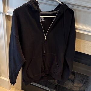 Black Zip-Up Hoodie size L men. Listing 18113